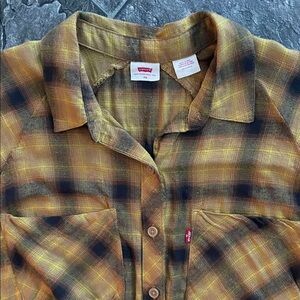 Vintage LEVI’S Women’s Oversized Plaid Shirt Cottagecore Coastal Grunge Casual